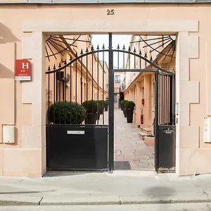 De L'horloge Paryż