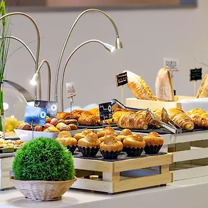 Hotel Mercure Vaugirard Porte De Versailles, París